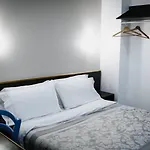 Hotel Des Arcades 3*