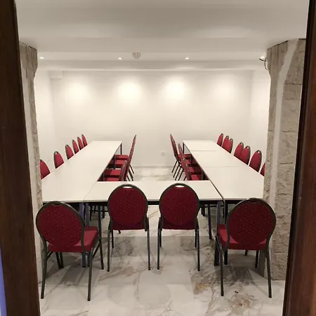 Des Arcades Hotel Reims