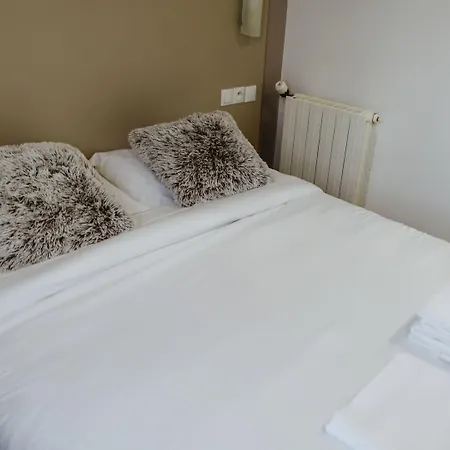 Des Arcades 호텔 랭스