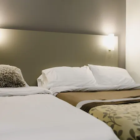 Des Arcades Отель Реймс