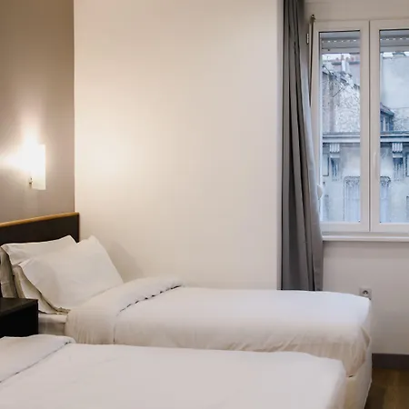 Des Arcades Hotel 3*