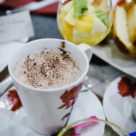 Des Arcades 호텔 랭스