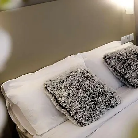 Hotell Des Arcades 3*