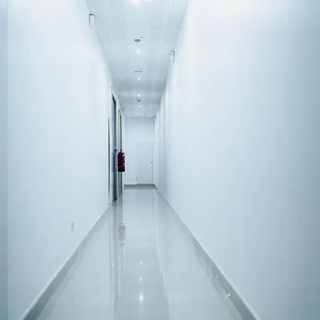 Des Arcades Hotel