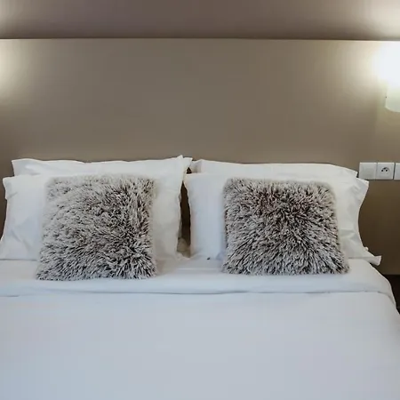 Des Arcades Hotel 3*