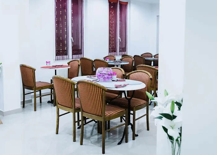 Hotell Des Arcades 3*