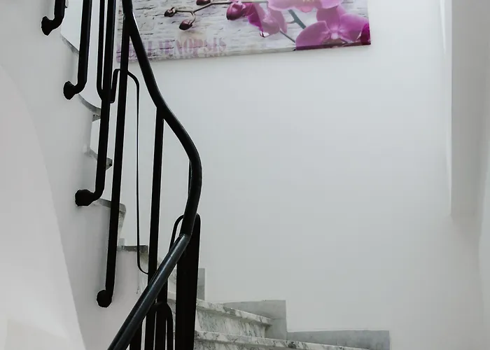 Hotel Des Arcades 3*